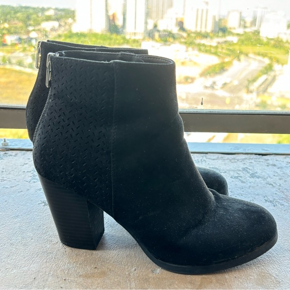 Black suede ankle booties with black block heel and silver zipper. Size 8. - Picture 1 of 5